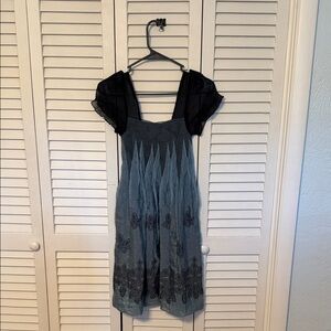 Pura Vida Black and Blue Midi Dress